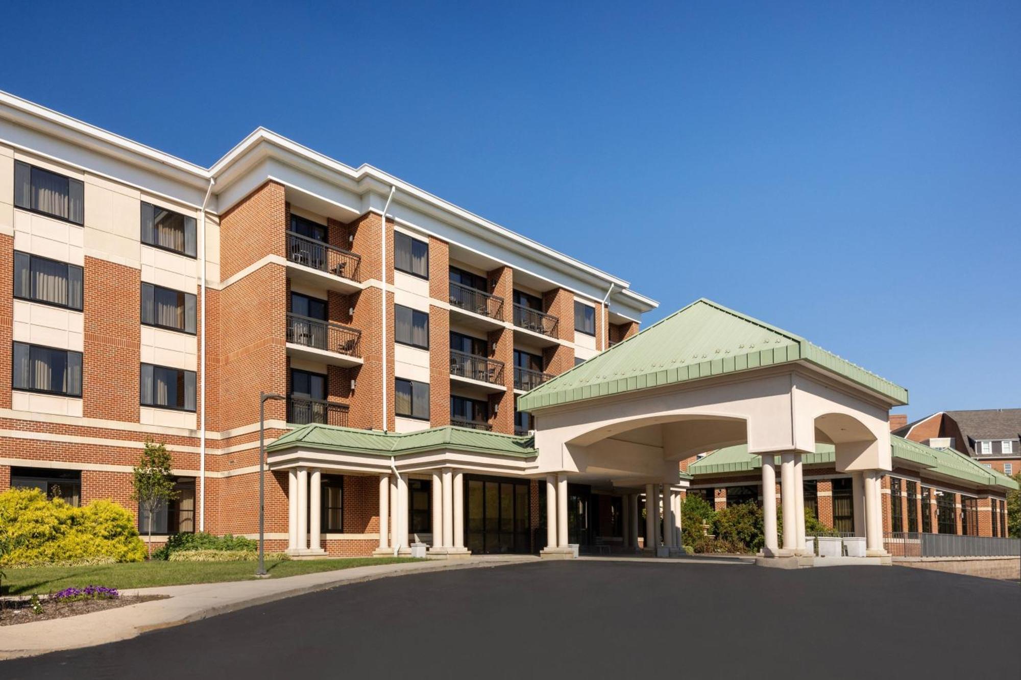 Courtyard By Marriott Newark-University Of Delaware Exterior photo