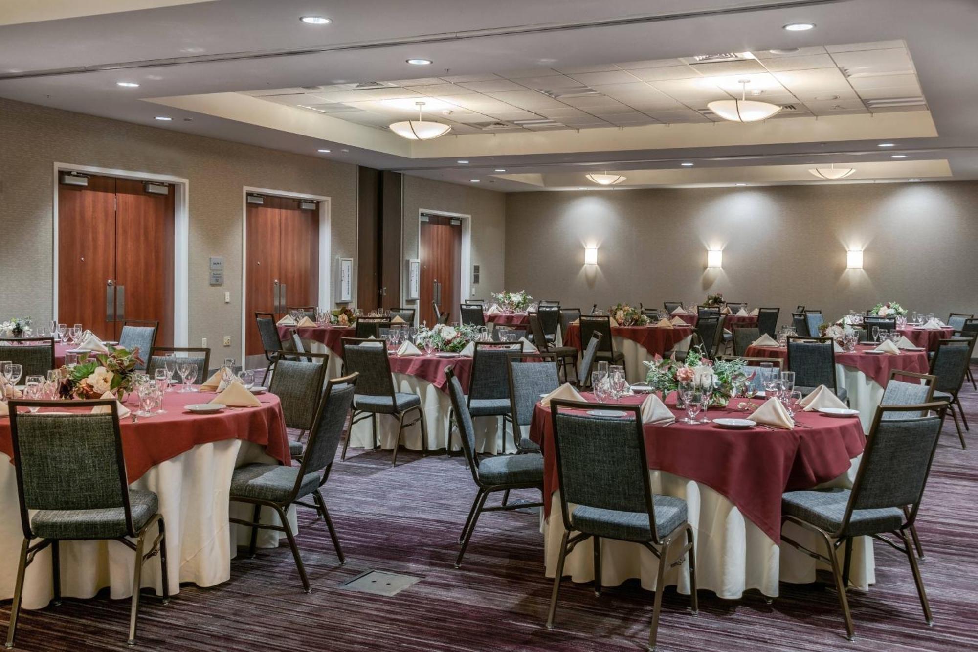 Courtyard By Marriott Newark-University Of Delaware Exterior photo