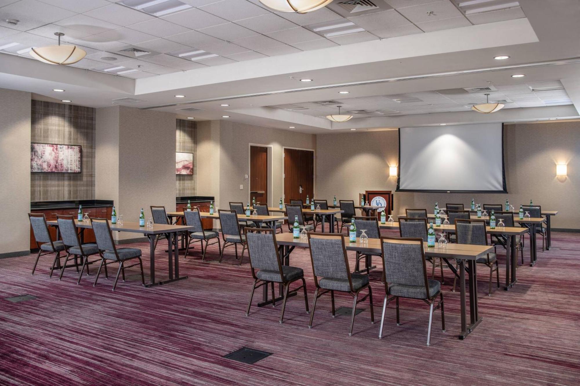 Courtyard By Marriott Newark-University Of Delaware Exterior photo