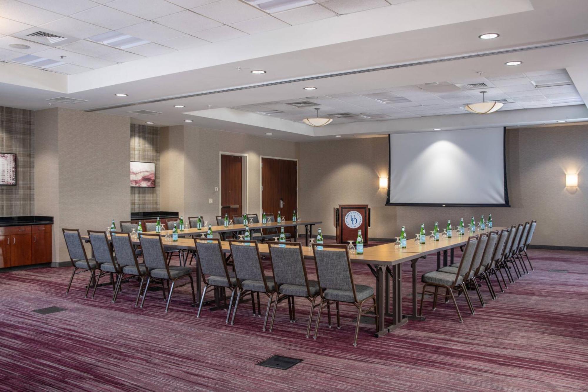 Courtyard By Marriott Newark-University Of Delaware Exterior photo