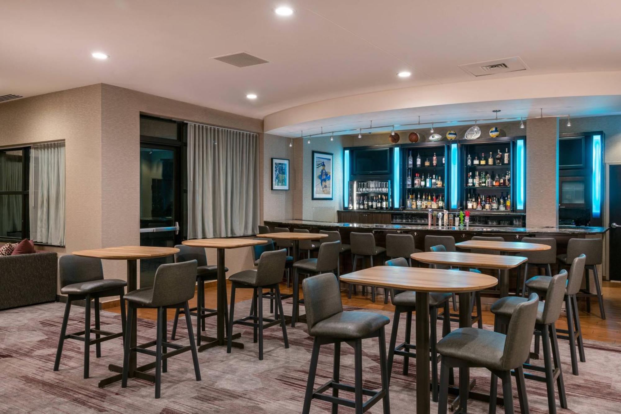 Courtyard By Marriott Newark-University Of Delaware Exterior photo