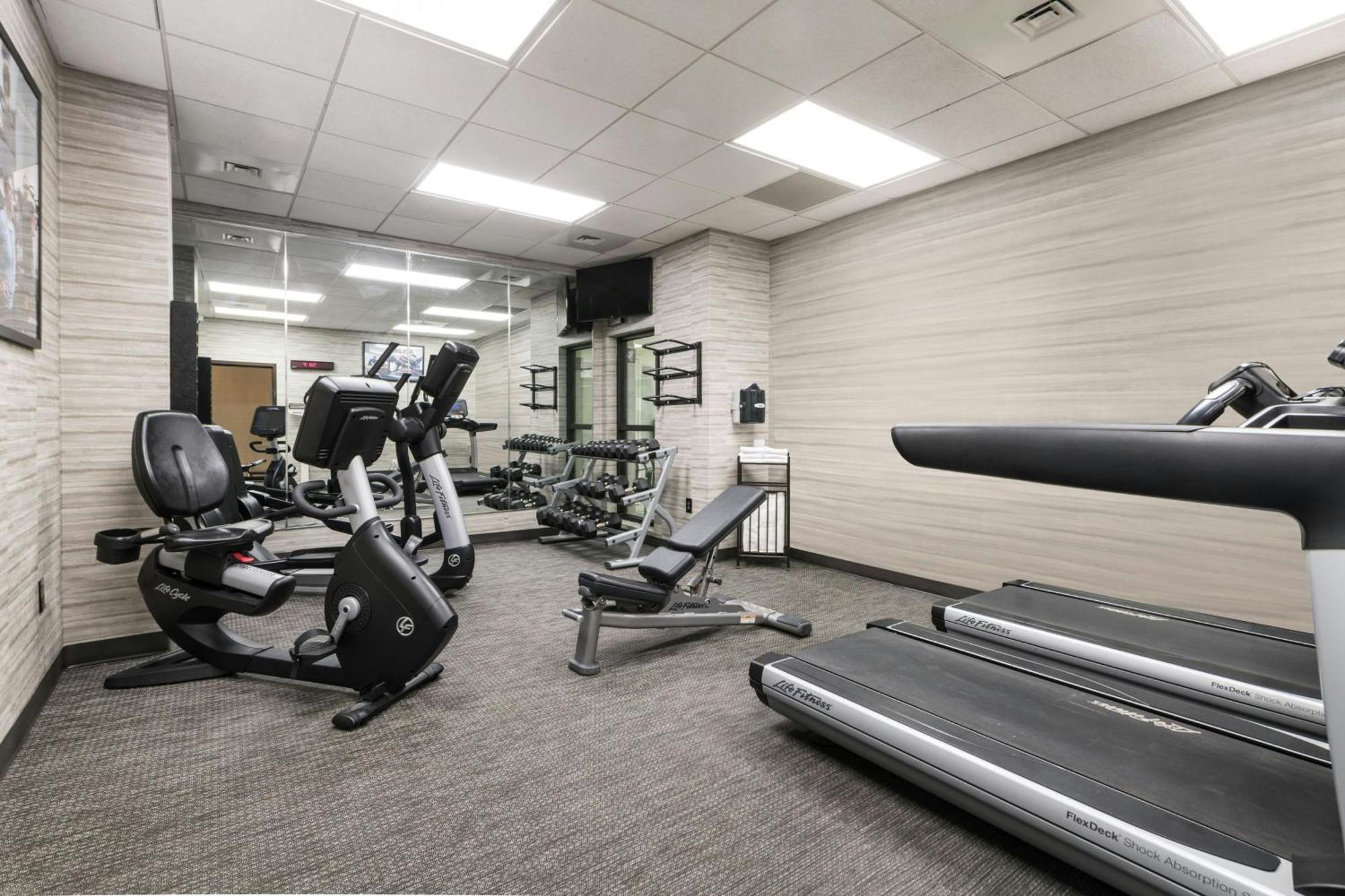 Courtyard By Marriott Newark-University Of Delaware Exterior photo