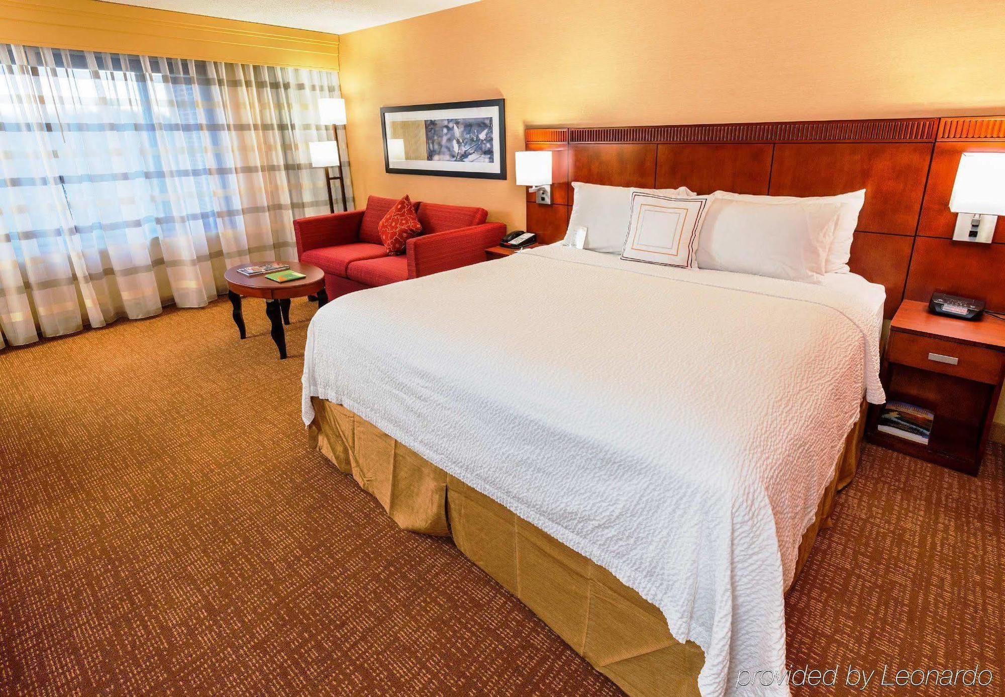 Courtyard By Marriott Newark-University Of Delaware Exterior photo